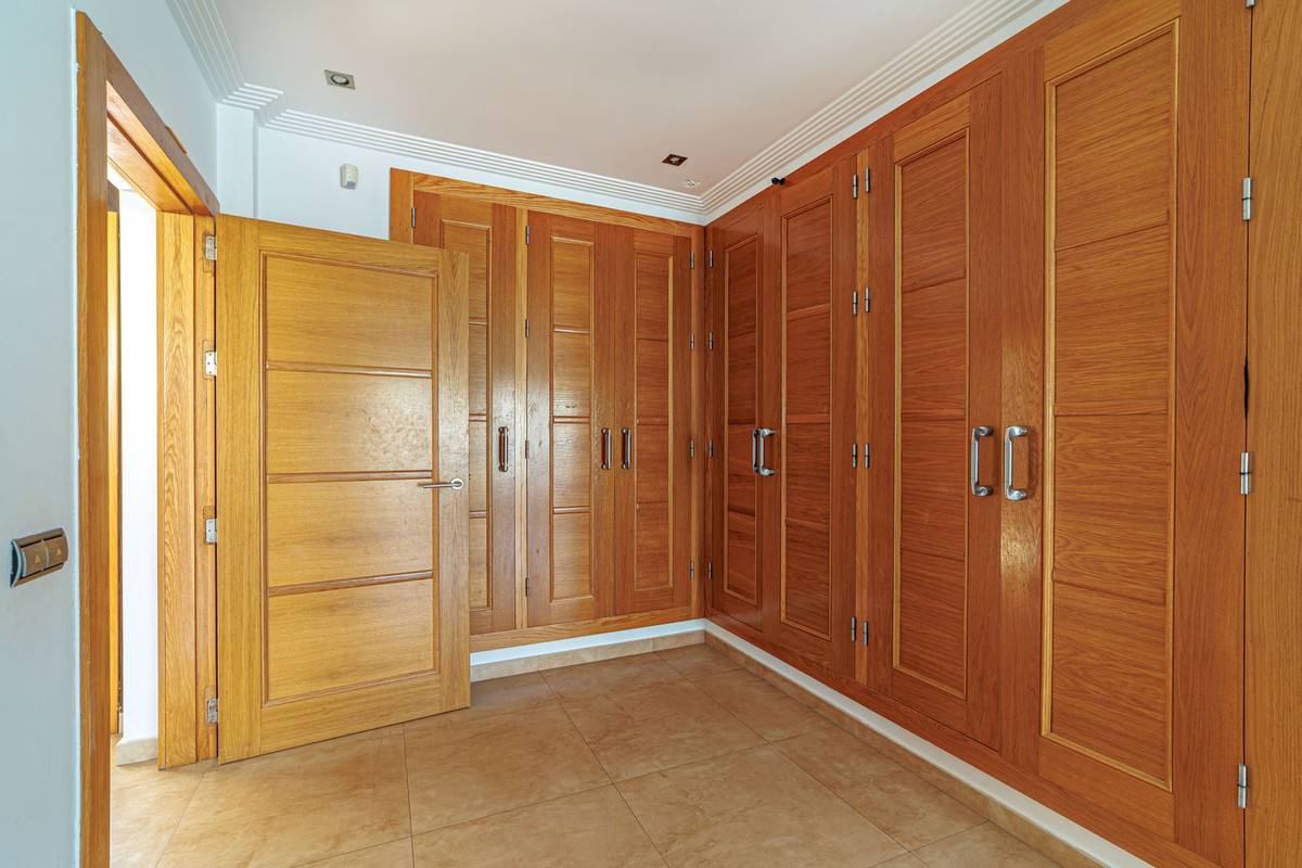 Huis te koop in Marbella | 8 slaapkamers H5350144