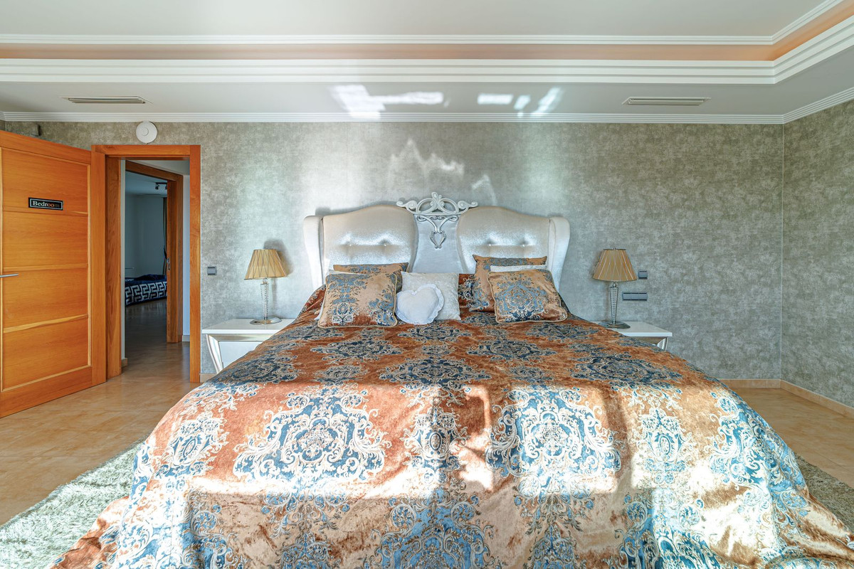 Huis te koop in Marbella | 8 slaapkamers H5350144