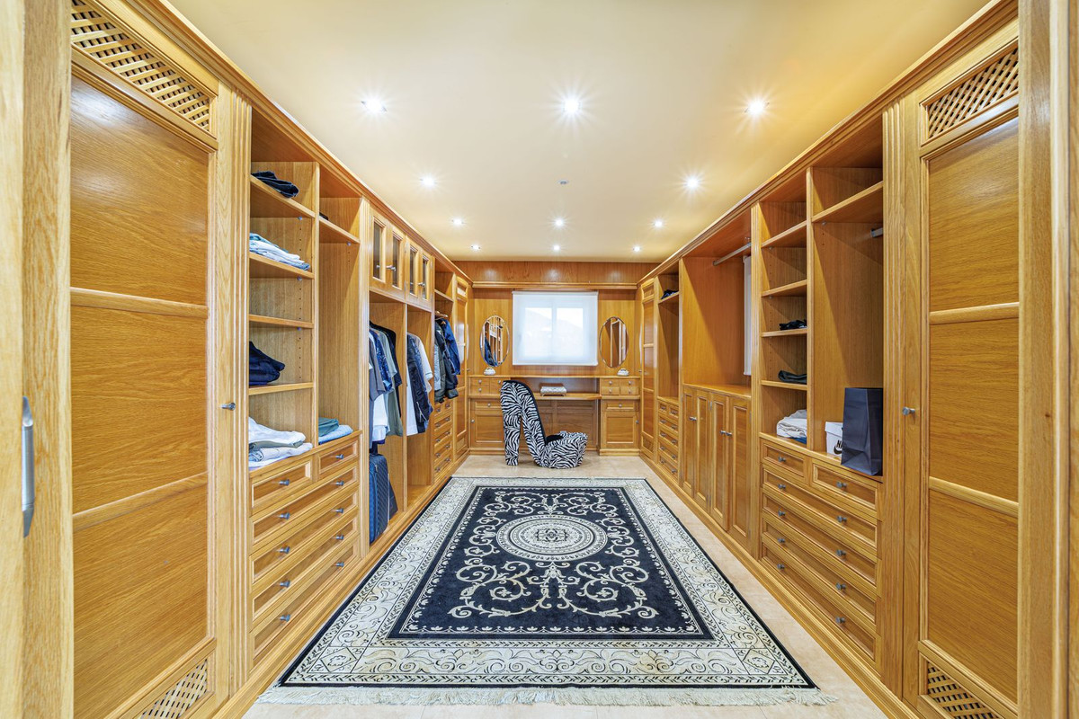 Huis te koop in Marbella | 8 slaapkamers H5350144