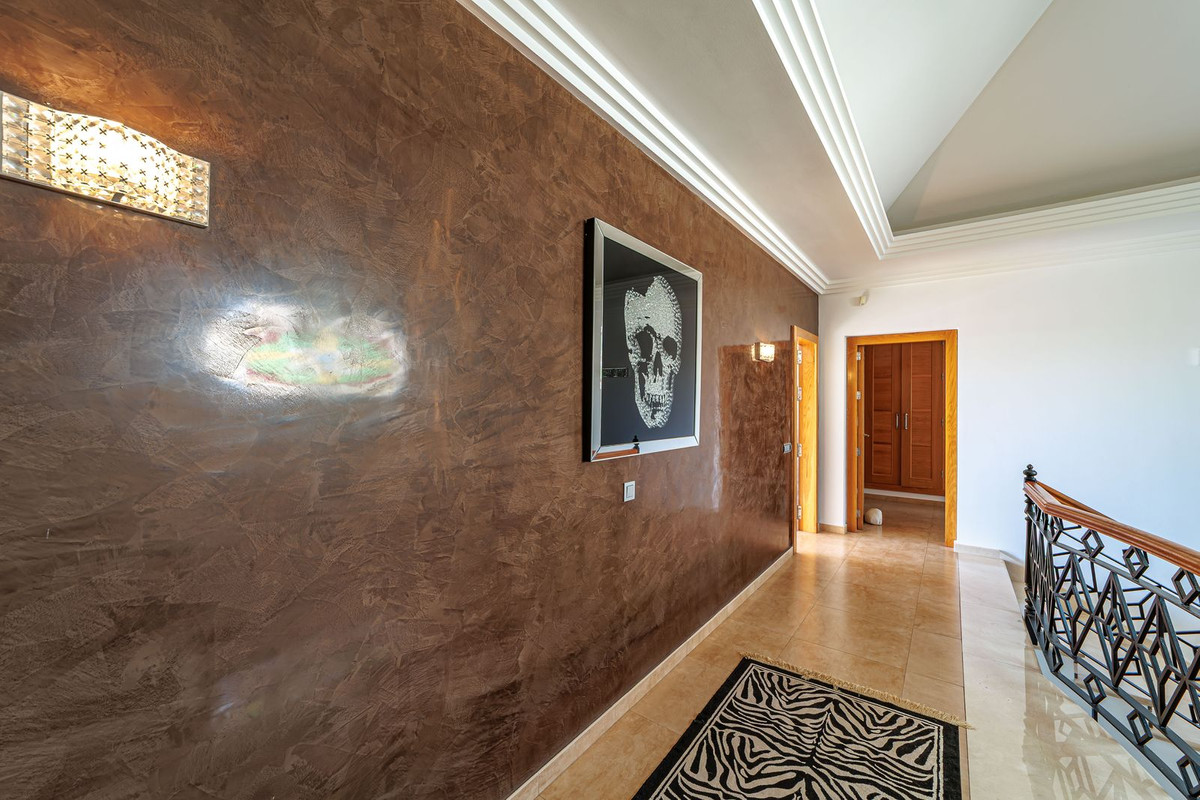 Huis te koop in Marbella | 8 slaapkamers H5350144