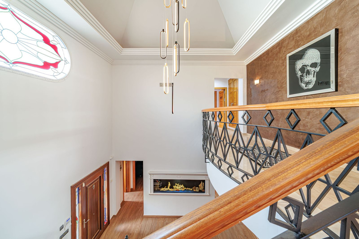 Huis te koop in Marbella | 8 slaapkamers H5350144