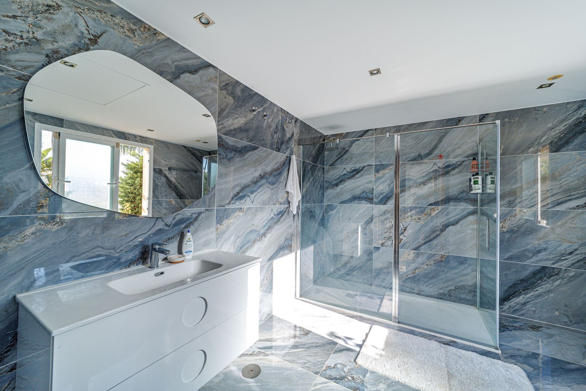 Huis te koop in Marbella | 8 slaapkamers H5350144