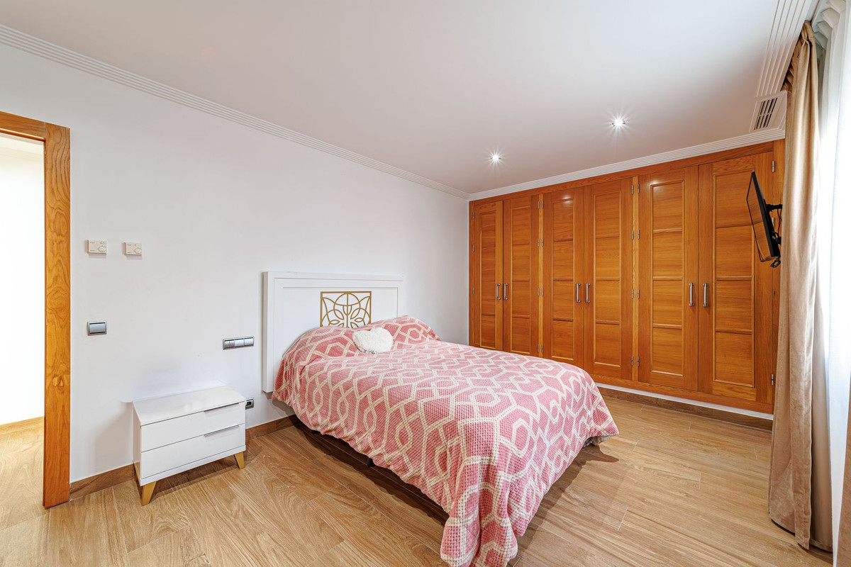 Huis te koop in Marbella | 8 slaapkamers H5350144