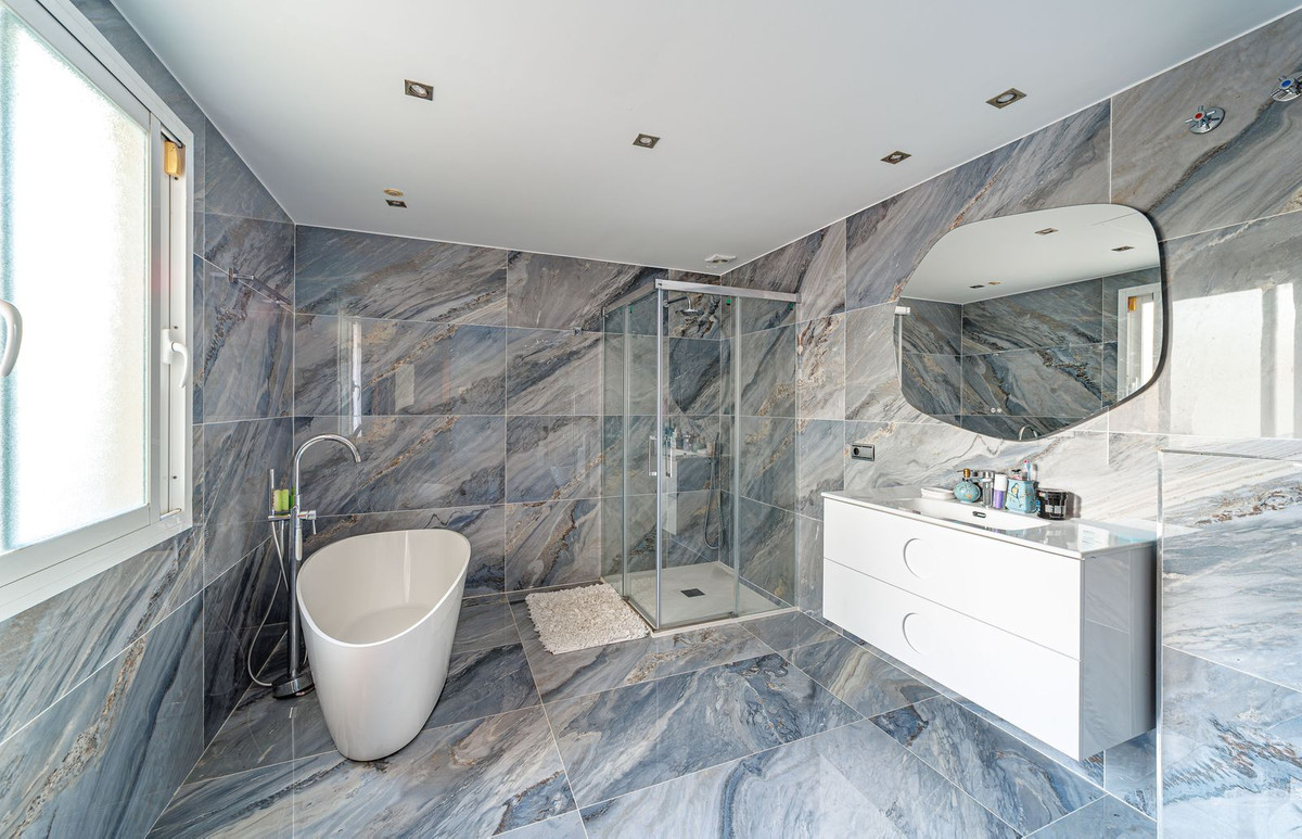 Huis te koop in Marbella | 8 slaapkamers H5350144