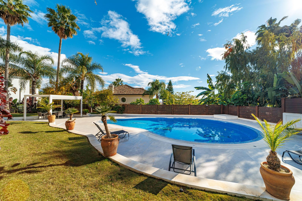 Huis te koop in Marbella | 8 slaapkamers H5350144