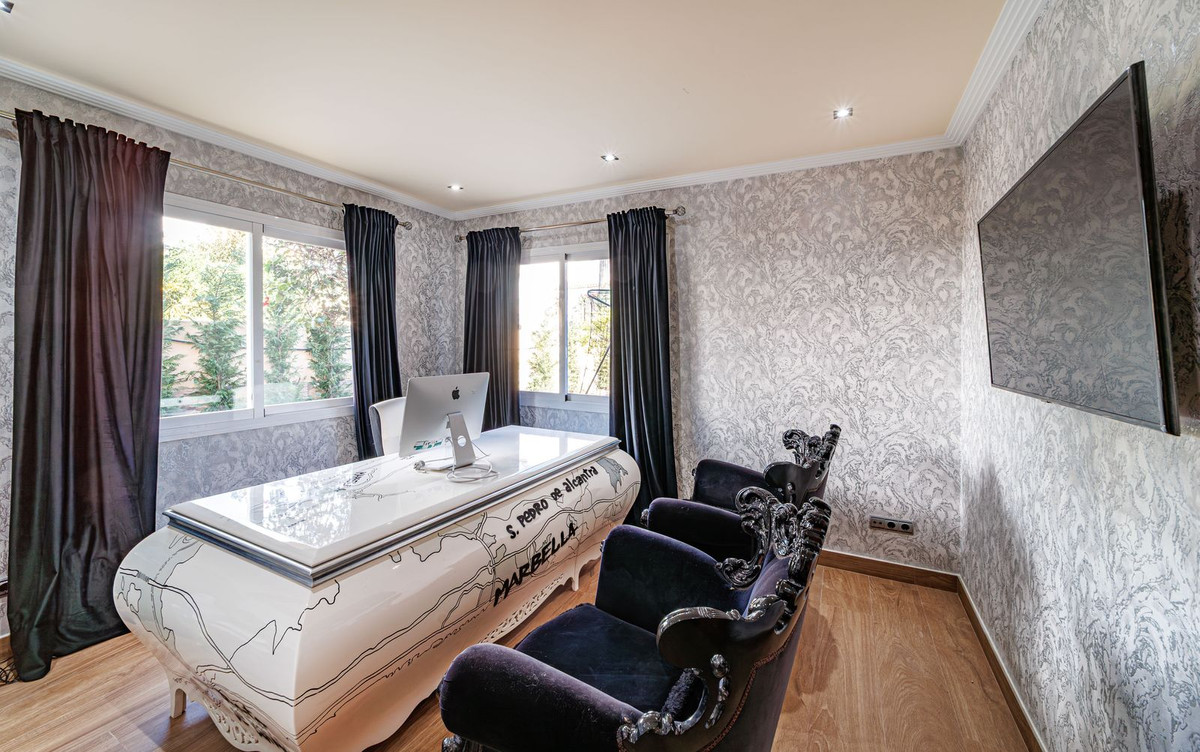 Huis te koop in Marbella | 8 slaapkamers H5350144