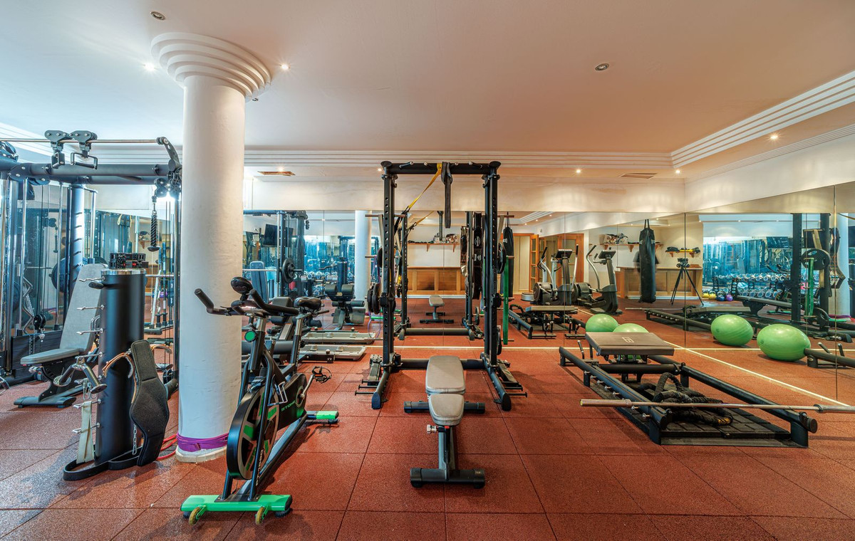 Huis te koop in Marbella | 8 slaapkamers H5350144