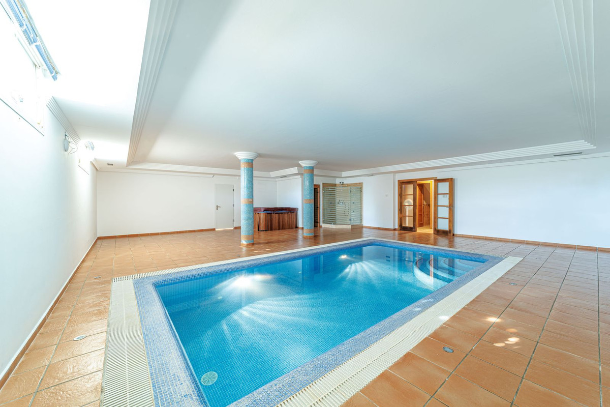 Huis te koop in Marbella | 8 slaapkamers H5350144