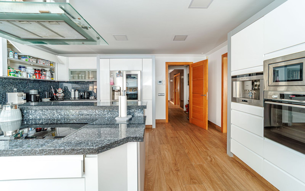 Huis te koop in Marbella | 8 slaapkamers H5350144