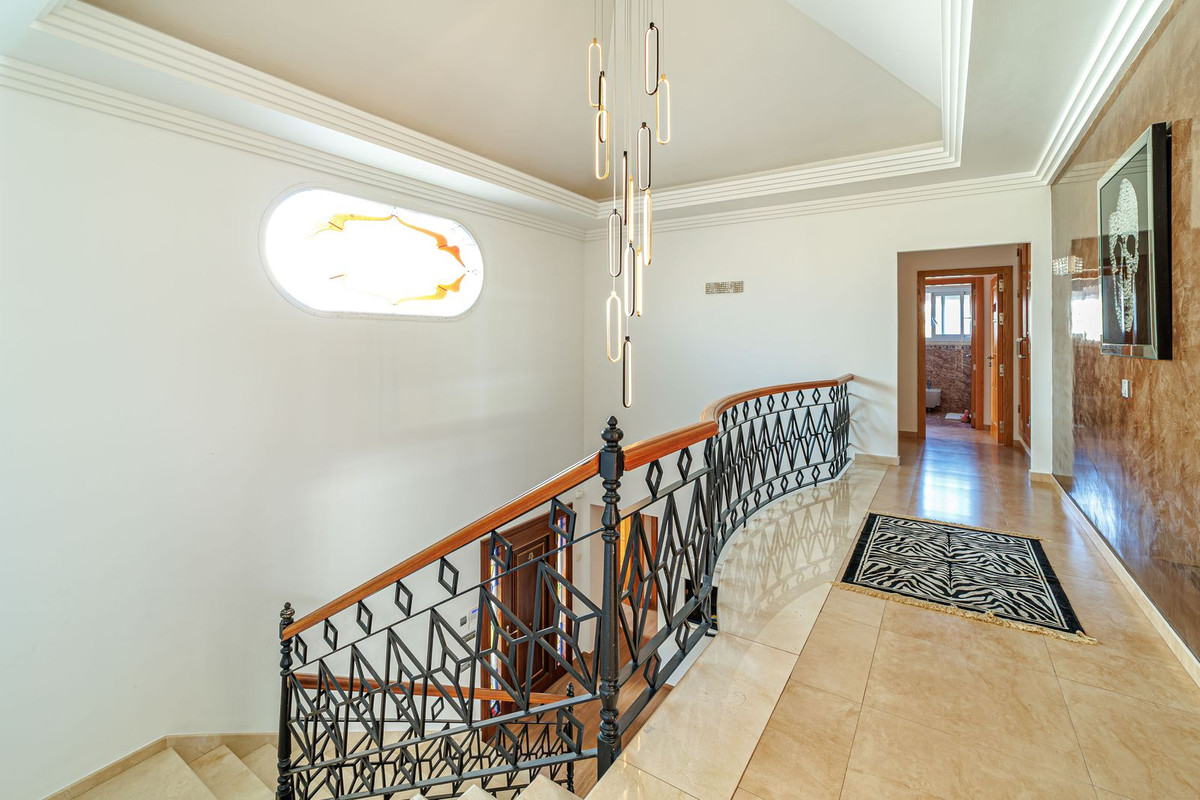 Huis te koop in Marbella | 8 slaapkamers H5350144