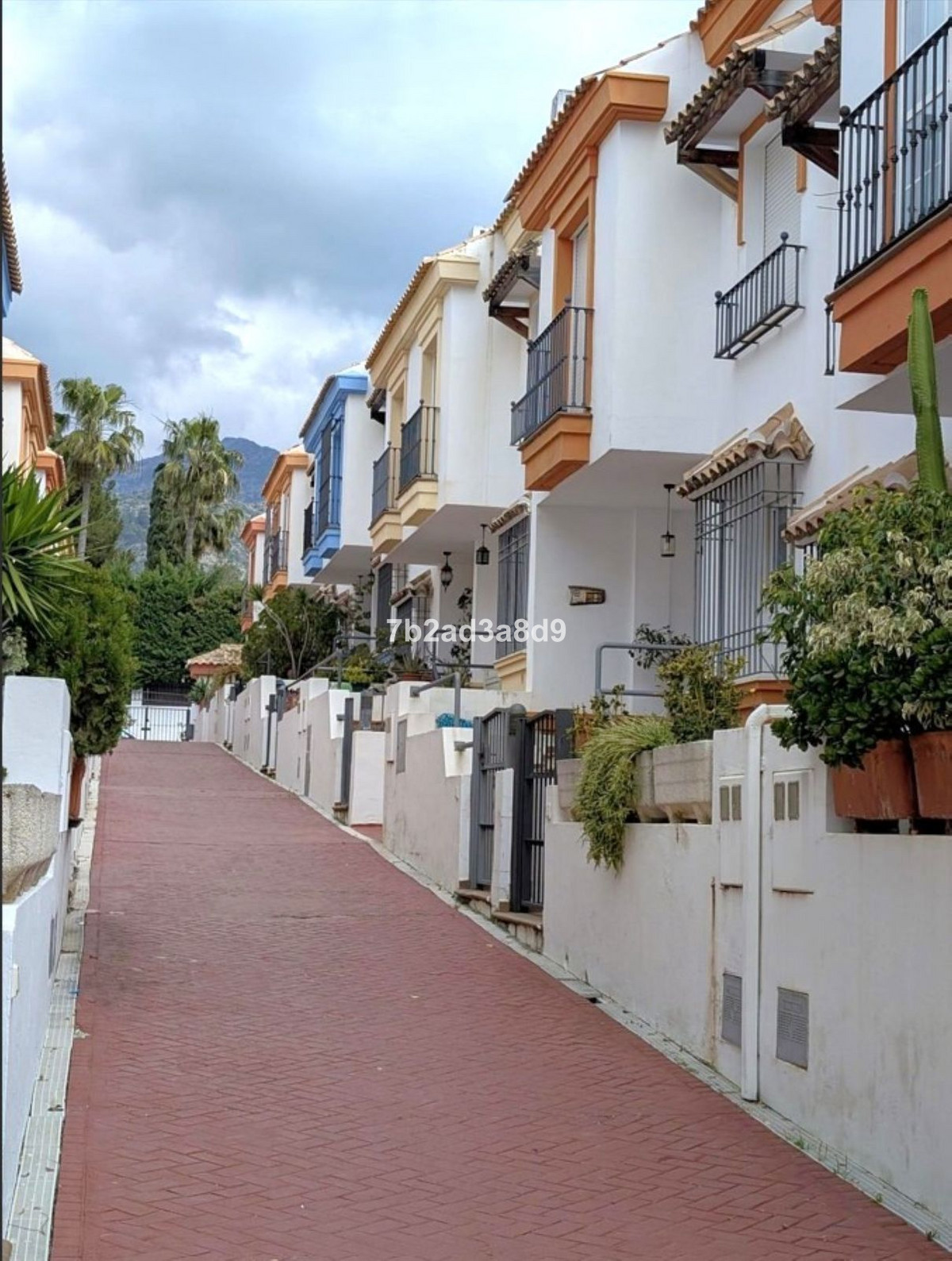 Huis te koop in Marbella | 4 slaapkamers H5353528