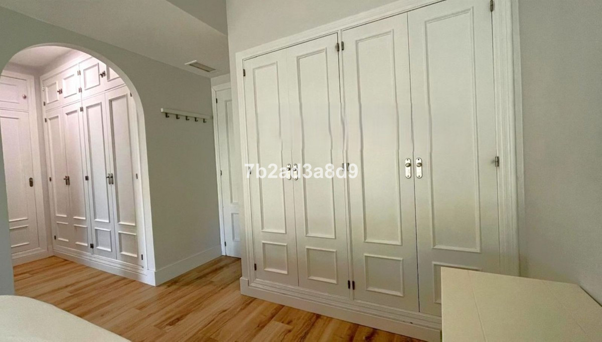 Huis te koop in Marbella | 4 slaapkamers H5353528