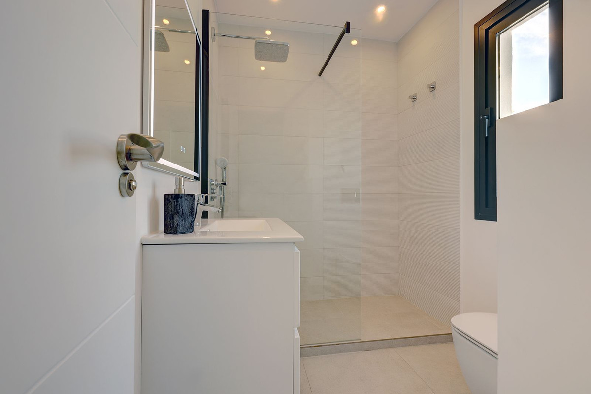 Huis te koop in Marbella | 6 slaapkamers H5356747