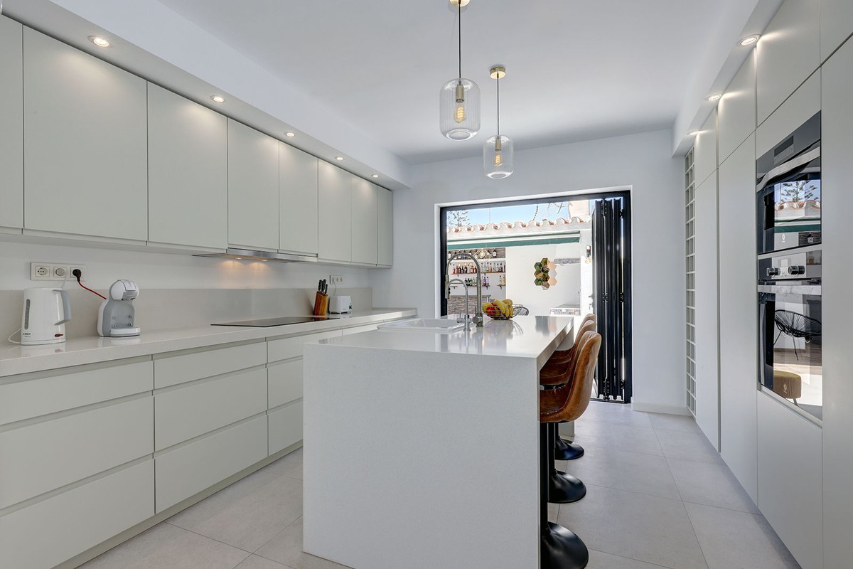 Huis te koop in Marbella | 6 slaapkamers H5356747