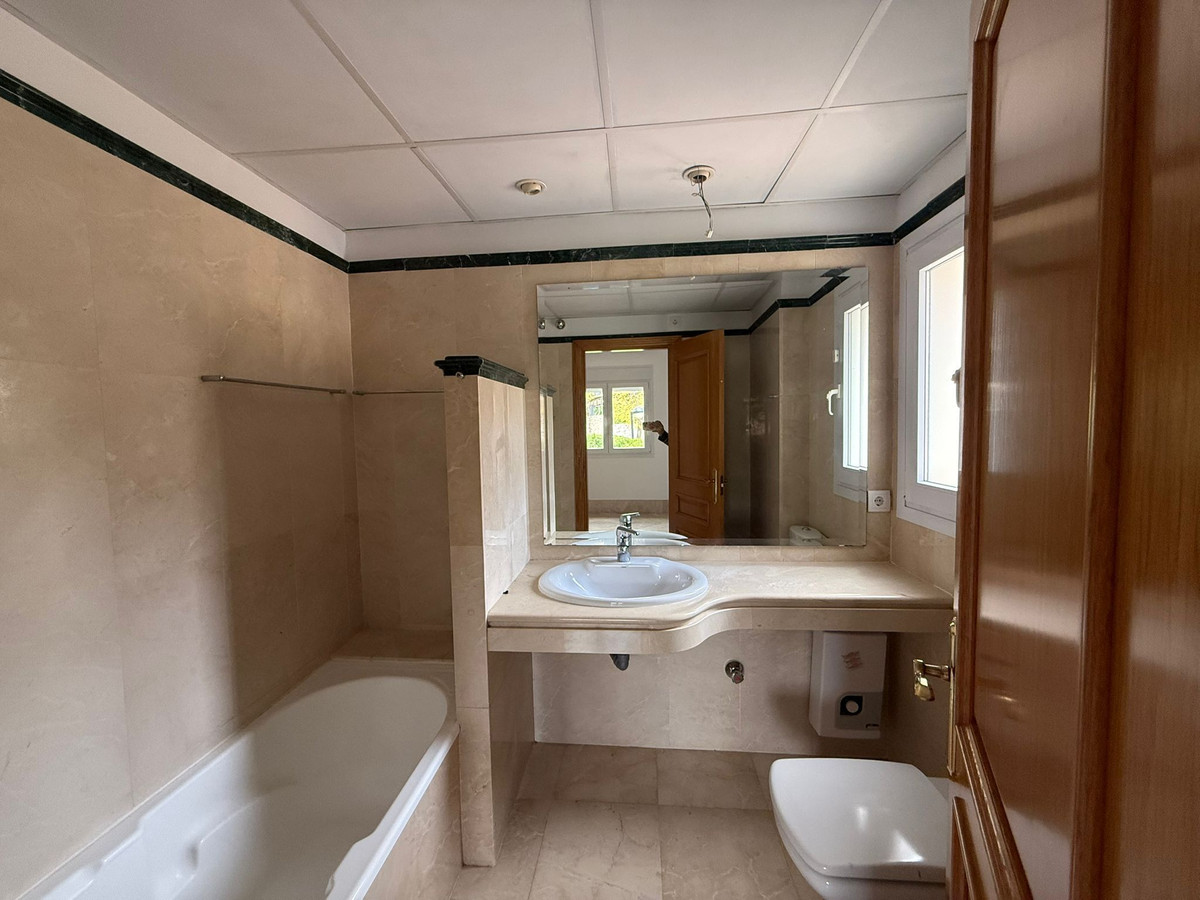 Huis te koop in Marbella | 3 slaapkamers H5359879