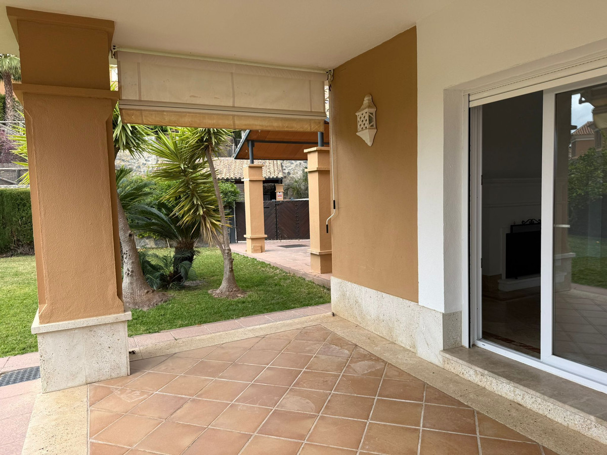 Huis te koop in Marbella | 3 slaapkamers H5359879