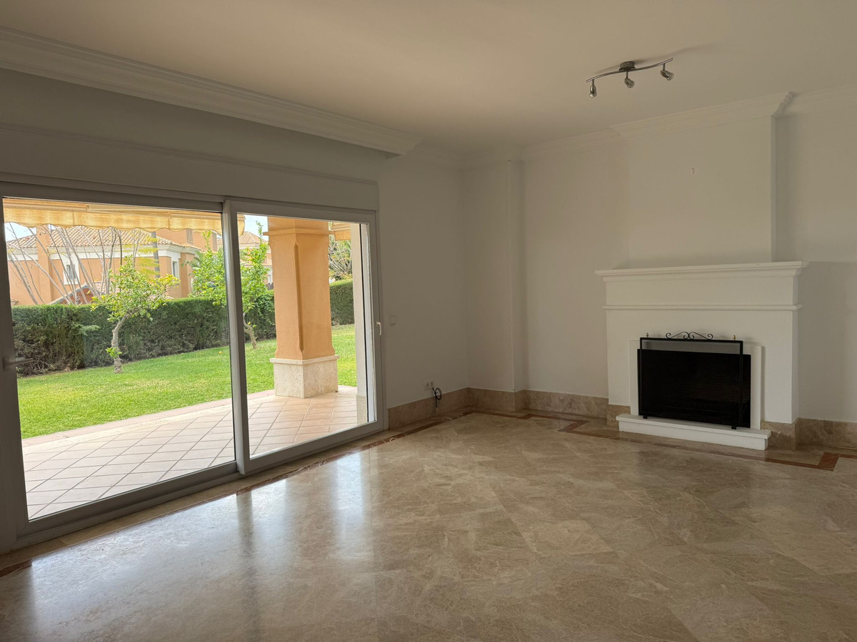 Huis te koop in Marbella | 3 slaapkamers H5359879