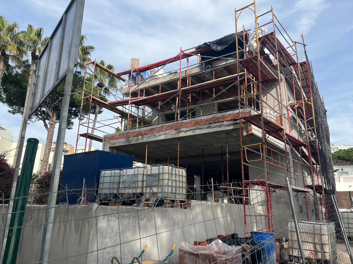 Huis te koop in Marbella | 4 slaapkamers H5368753