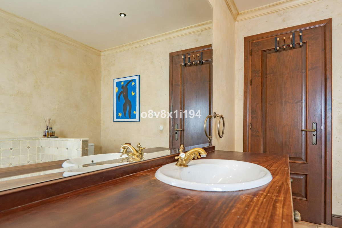 Huis te koop in Marbella | 2 slaapkamers H5369404