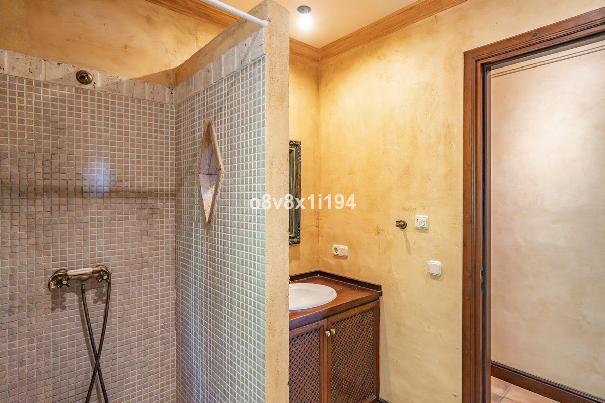 Huis te koop in Marbella | 2 slaapkamers H5369404