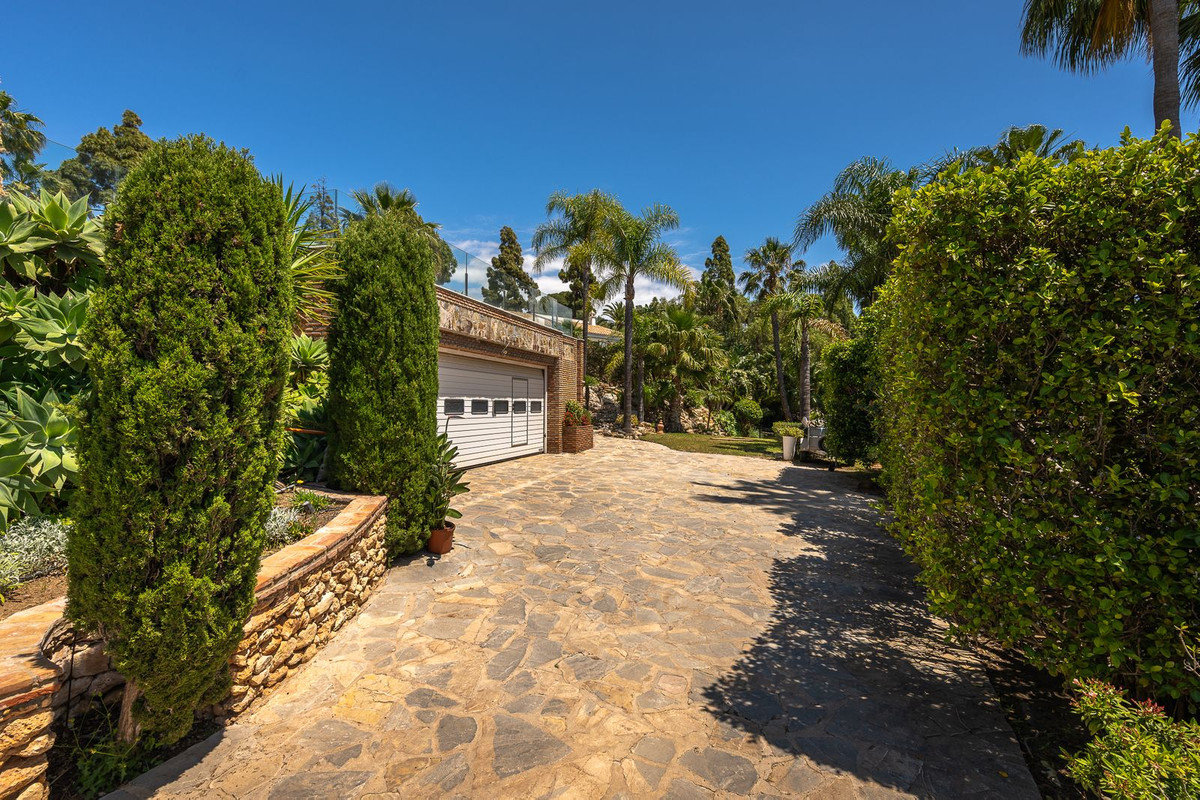 Property main view 90