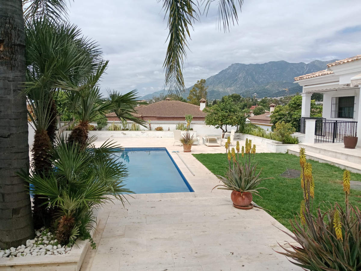 Huis te koop in Marbella | 5 slaapkamers H5375239