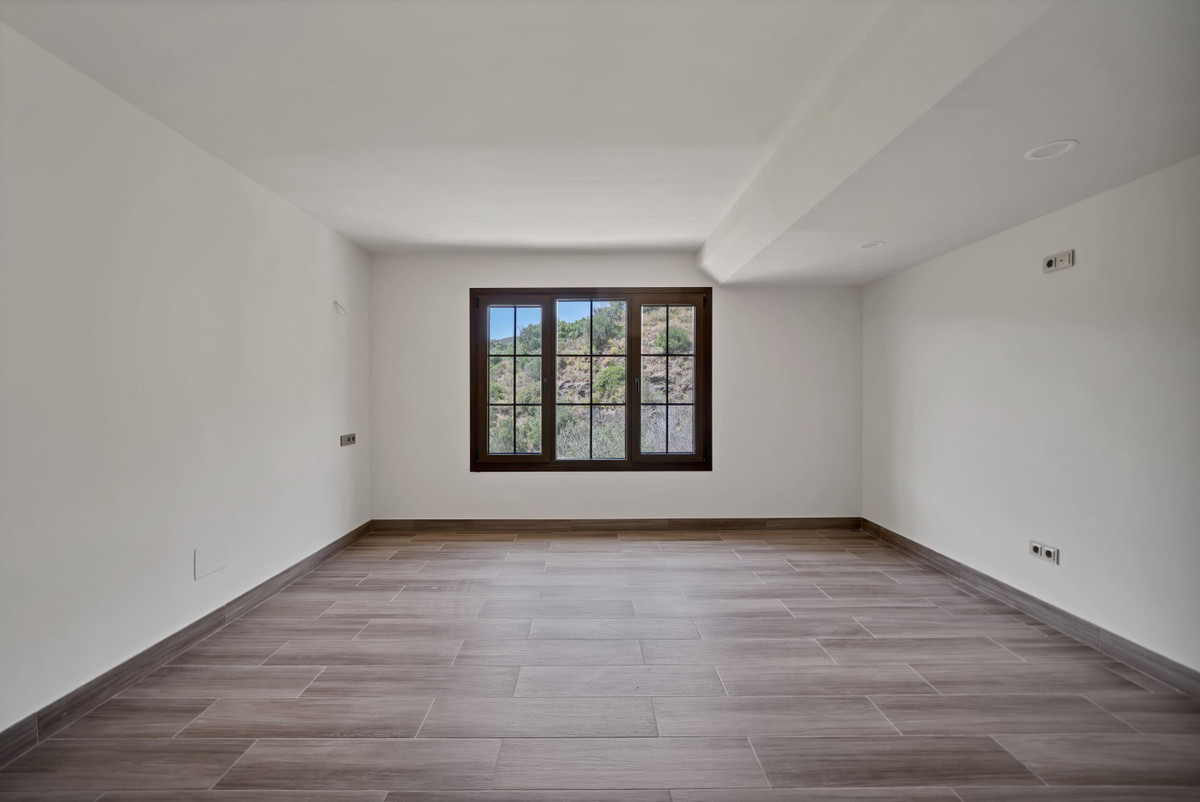 Huis te koop in Marbella | 3 slaapkamers H5375719