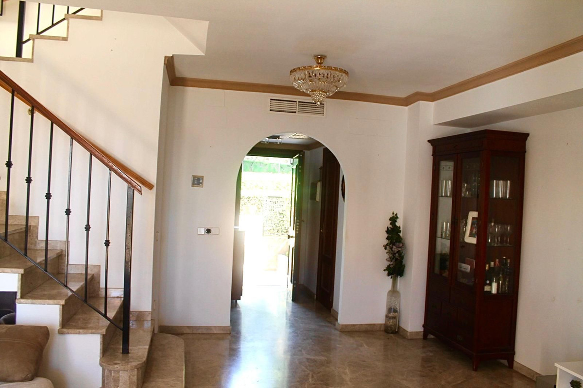 Huis te koop in Marbella | 4 slaapkamers H5382739