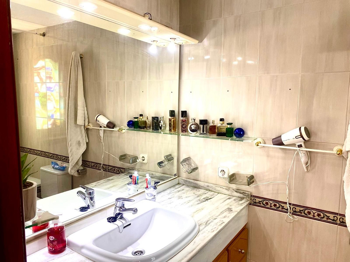 Huis te koop in Marbella | 4 slaapkamers H5382739