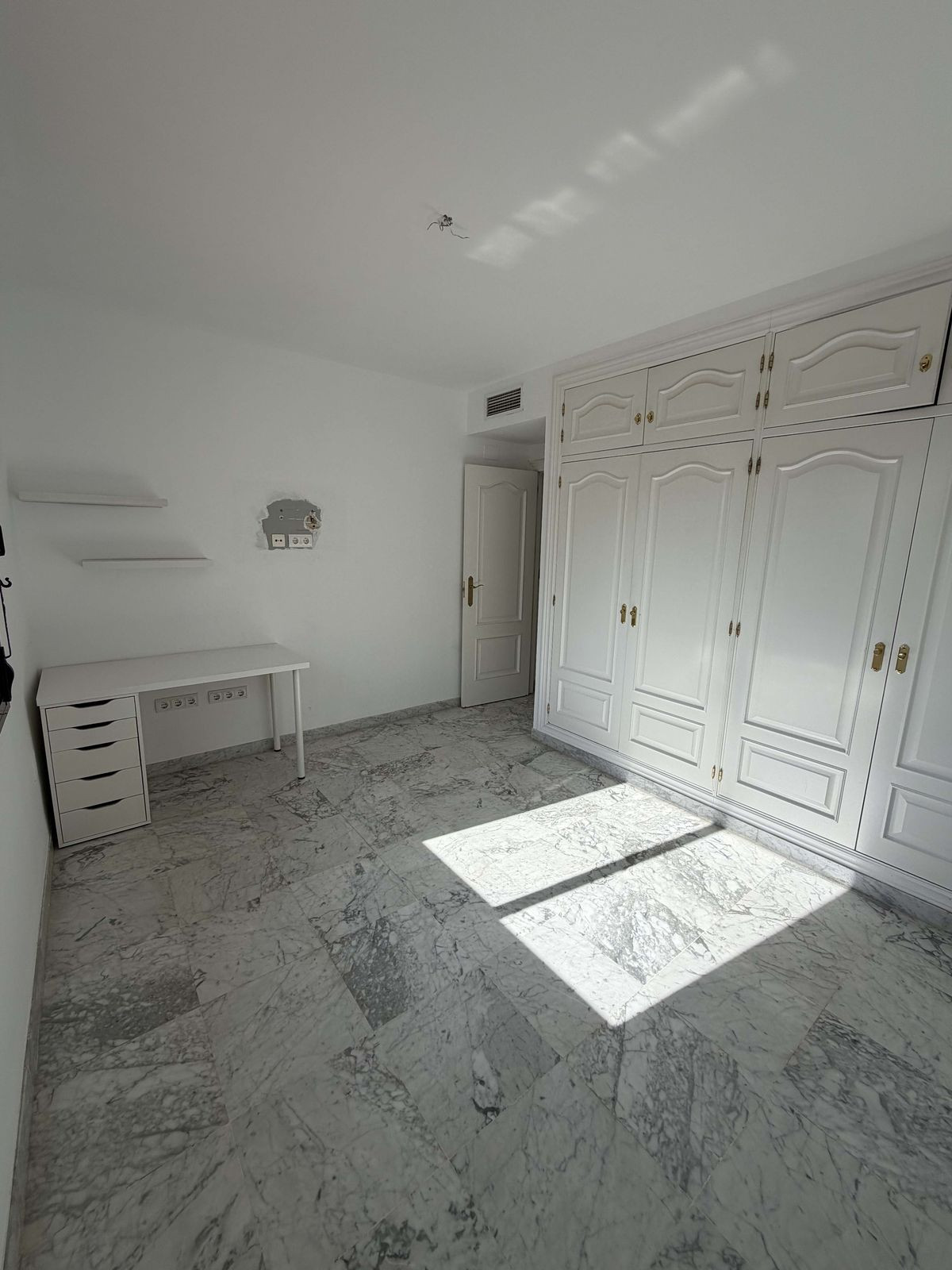 Huis te koop in Marbella | 3 slaapkamers H5383684