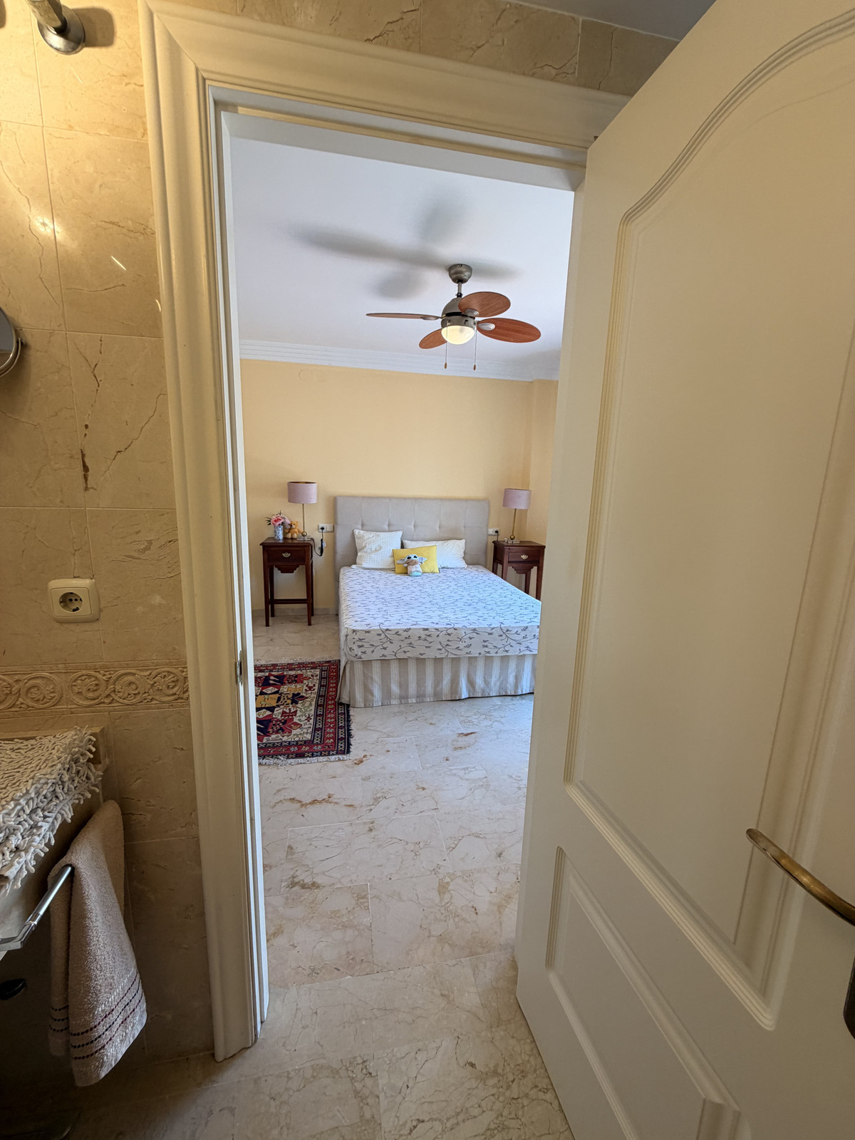 Huis te koop in Marbella | 4 slaapkamers H5387374