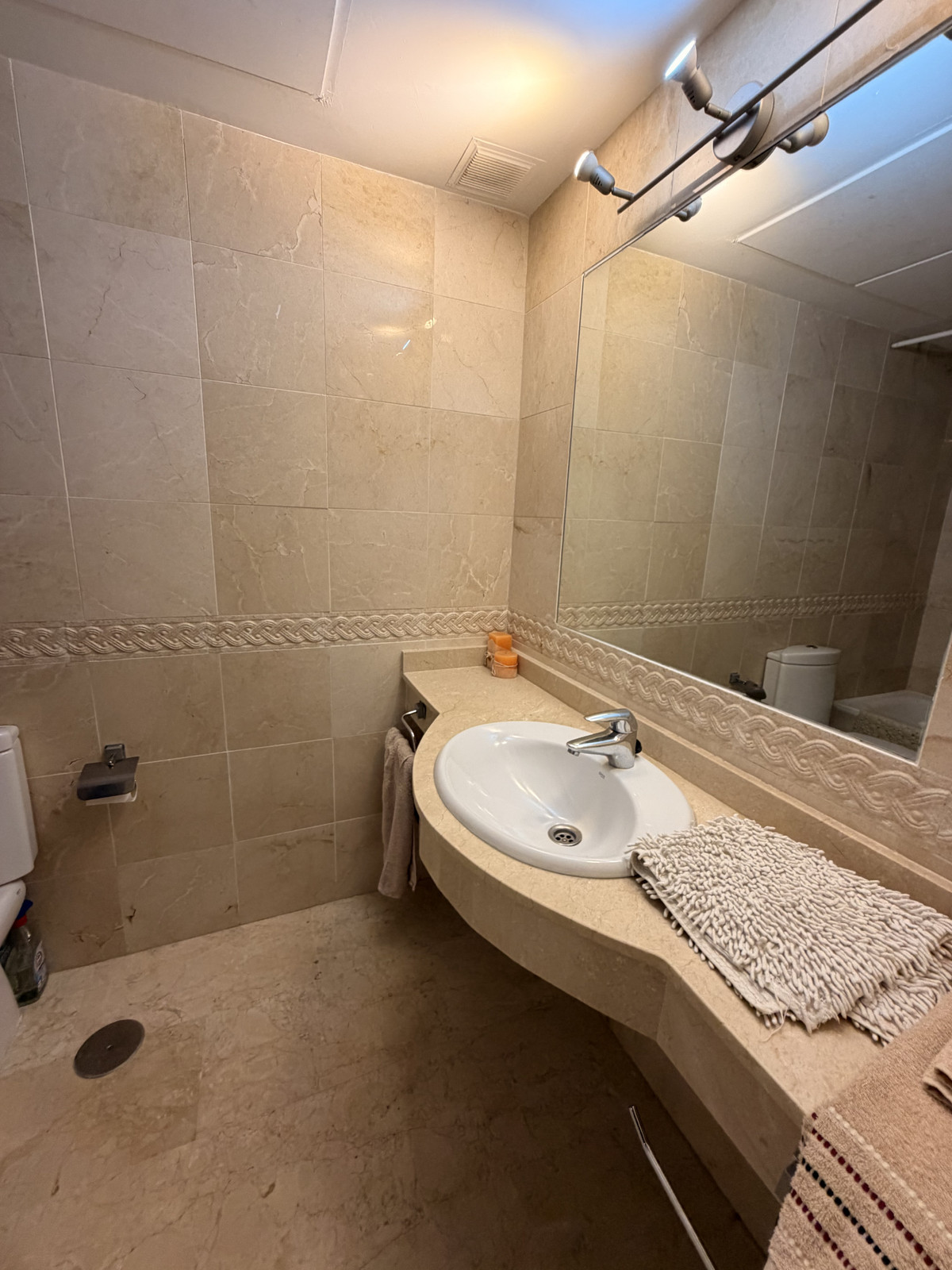 Huis te koop in Marbella | 4 slaapkamers H5387374