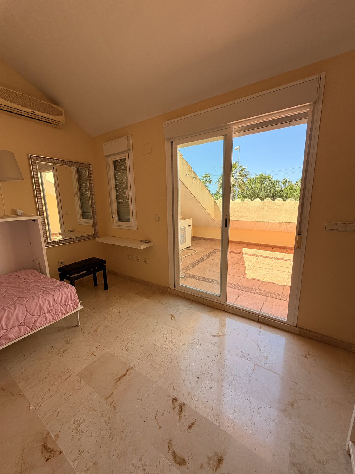Huis te koop in Marbella | 4 slaapkamers H5387374