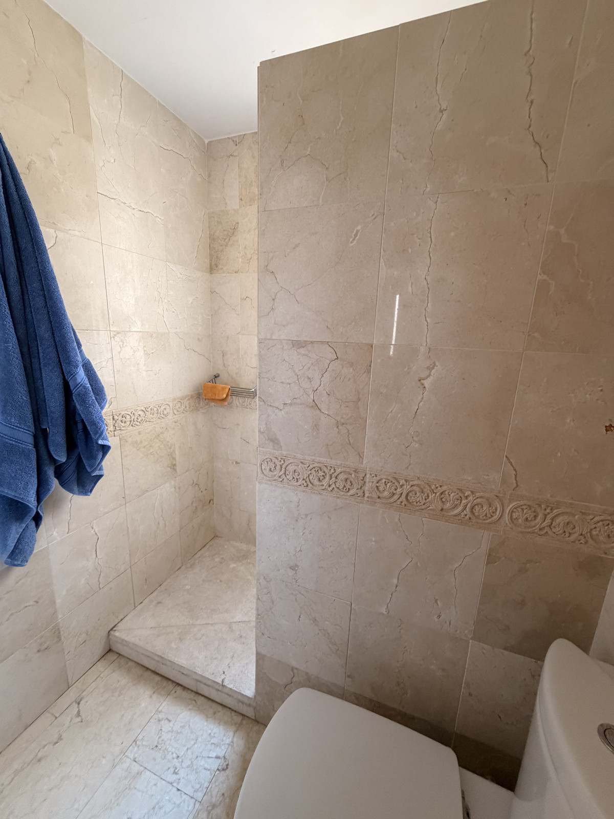 Huis te koop in Marbella | 4 slaapkamers H5387374