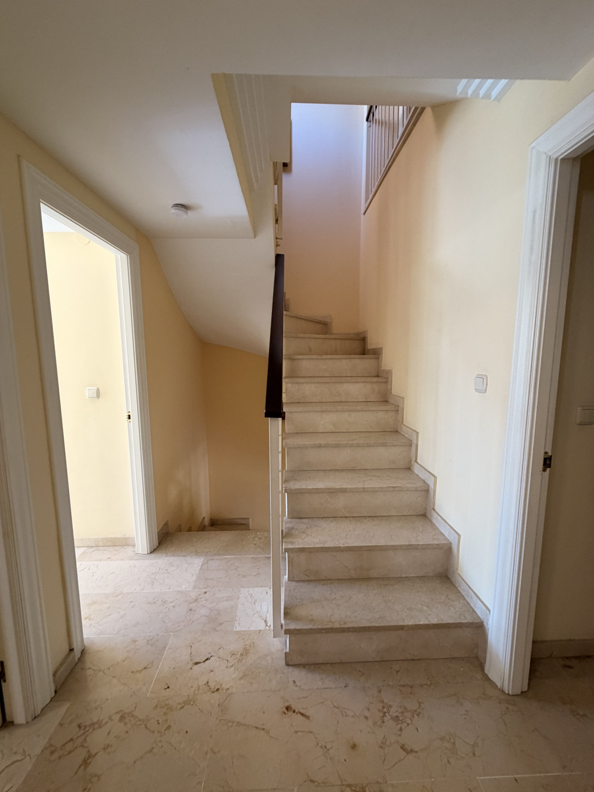 Huis te koop in Marbella | 4 slaapkamers H5387374