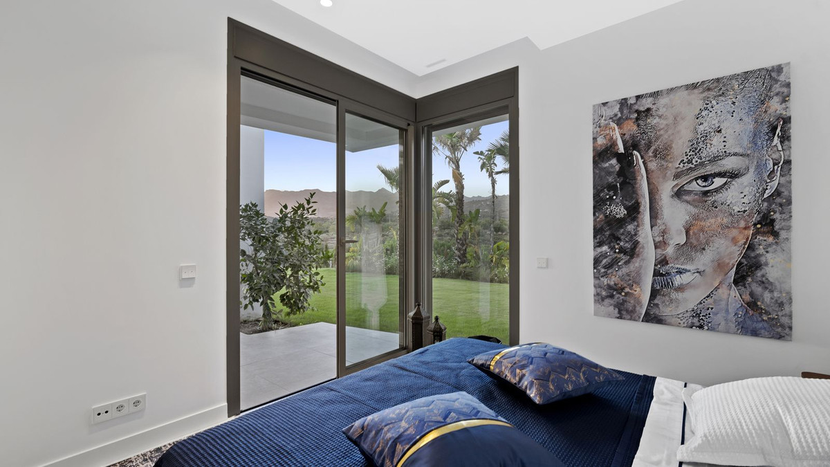 Huis te koop in Marbella | 4 slaapkamers H5390746