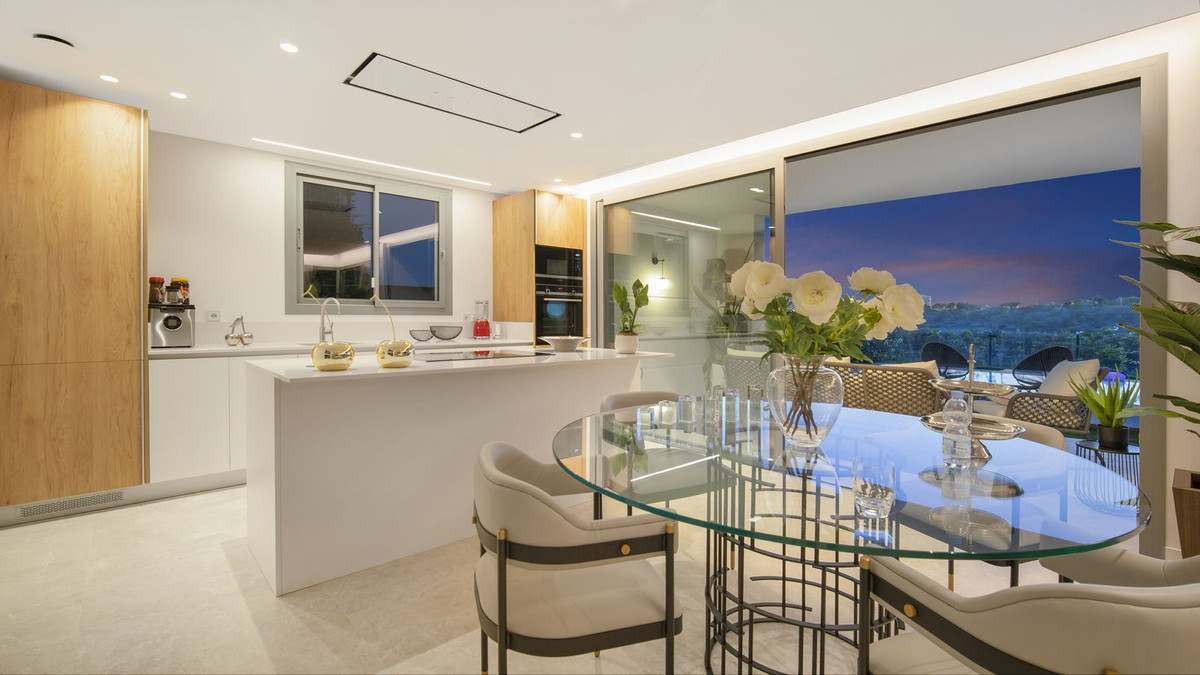 Huis te koop in Marbella | 4 slaapkamers H5390746