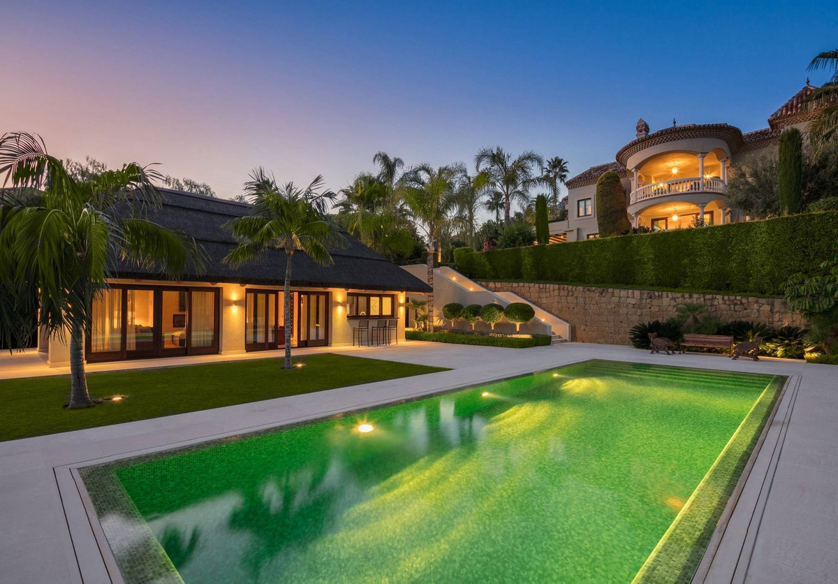 Huis te koop in Marbella | 5 slaapkamers H5391064