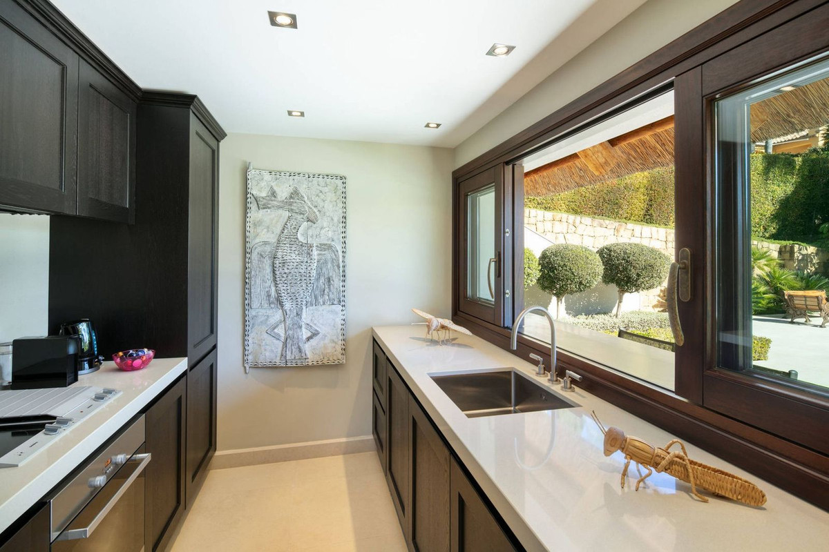Huis te koop in Marbella | 5 slaapkamers H5391064