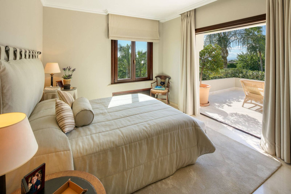 Huis te koop in Marbella | 5 slaapkamers H5391064