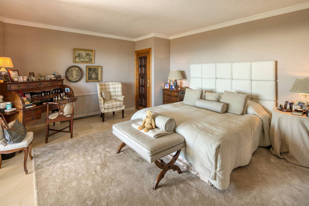 Huis te koop in Marbella | 5 slaapkamers H5391064