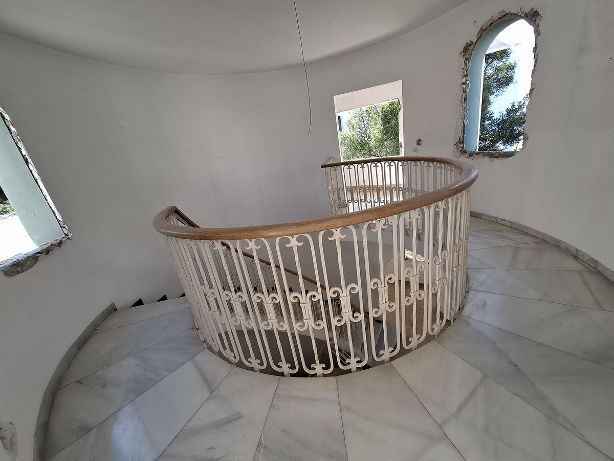 Huis te koop in Marbella | 5 slaapkamers H5396509