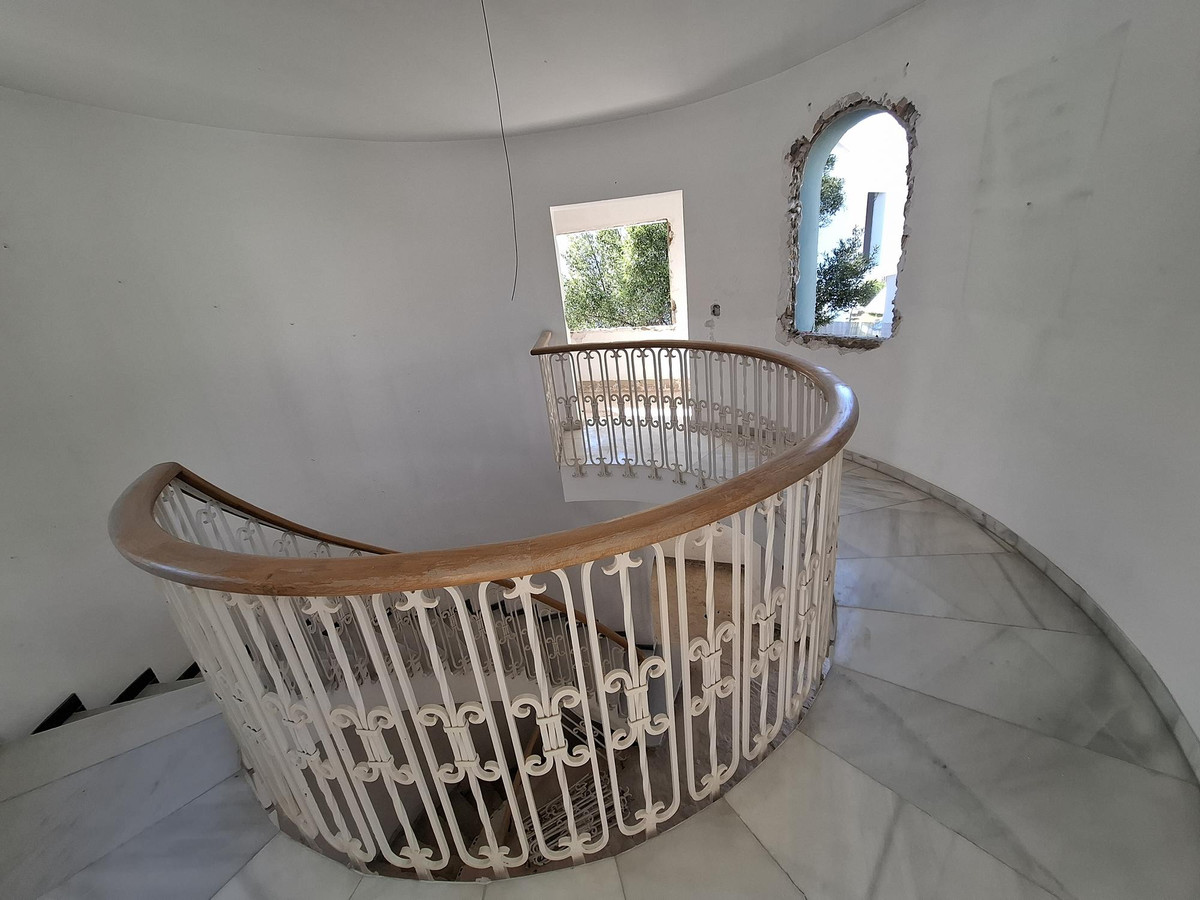 Huis te koop in Marbella | 5 slaapkamers H5396509