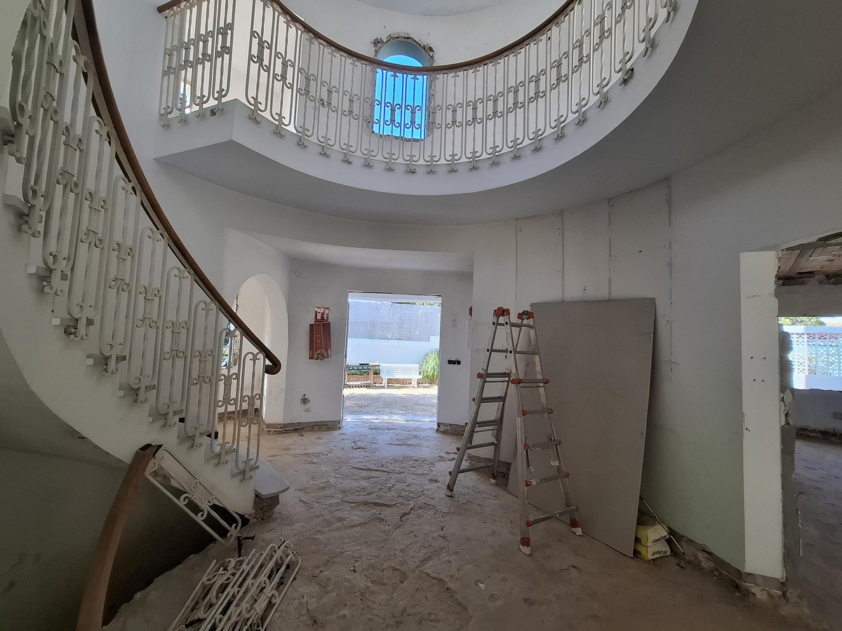 Huis te koop in Marbella | 5 slaapkamers H5396509