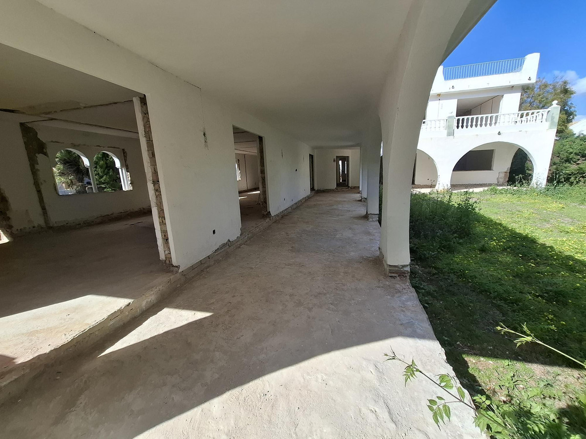 Huis te koop in Marbella | 5 slaapkamers H5396509
