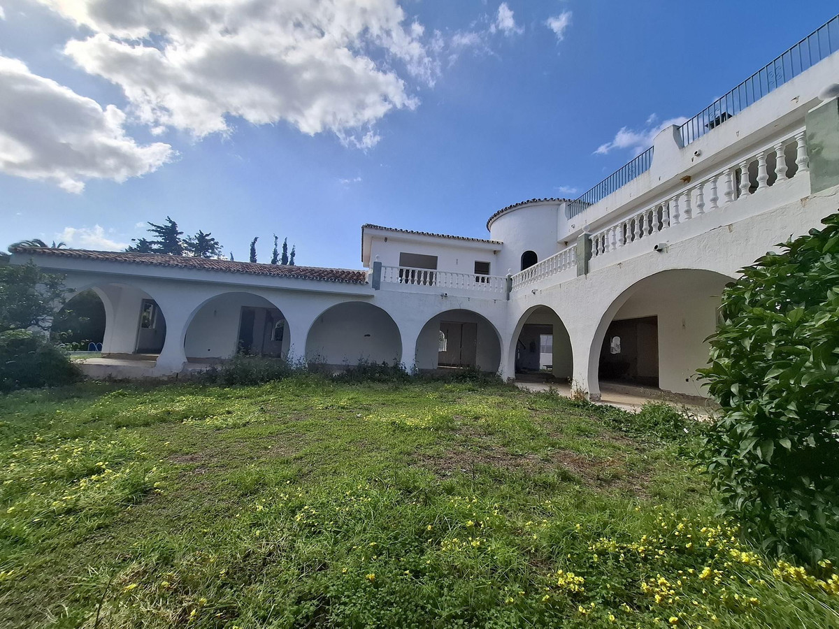 Huis te koop in Marbella | 5 slaapkamers H5396509