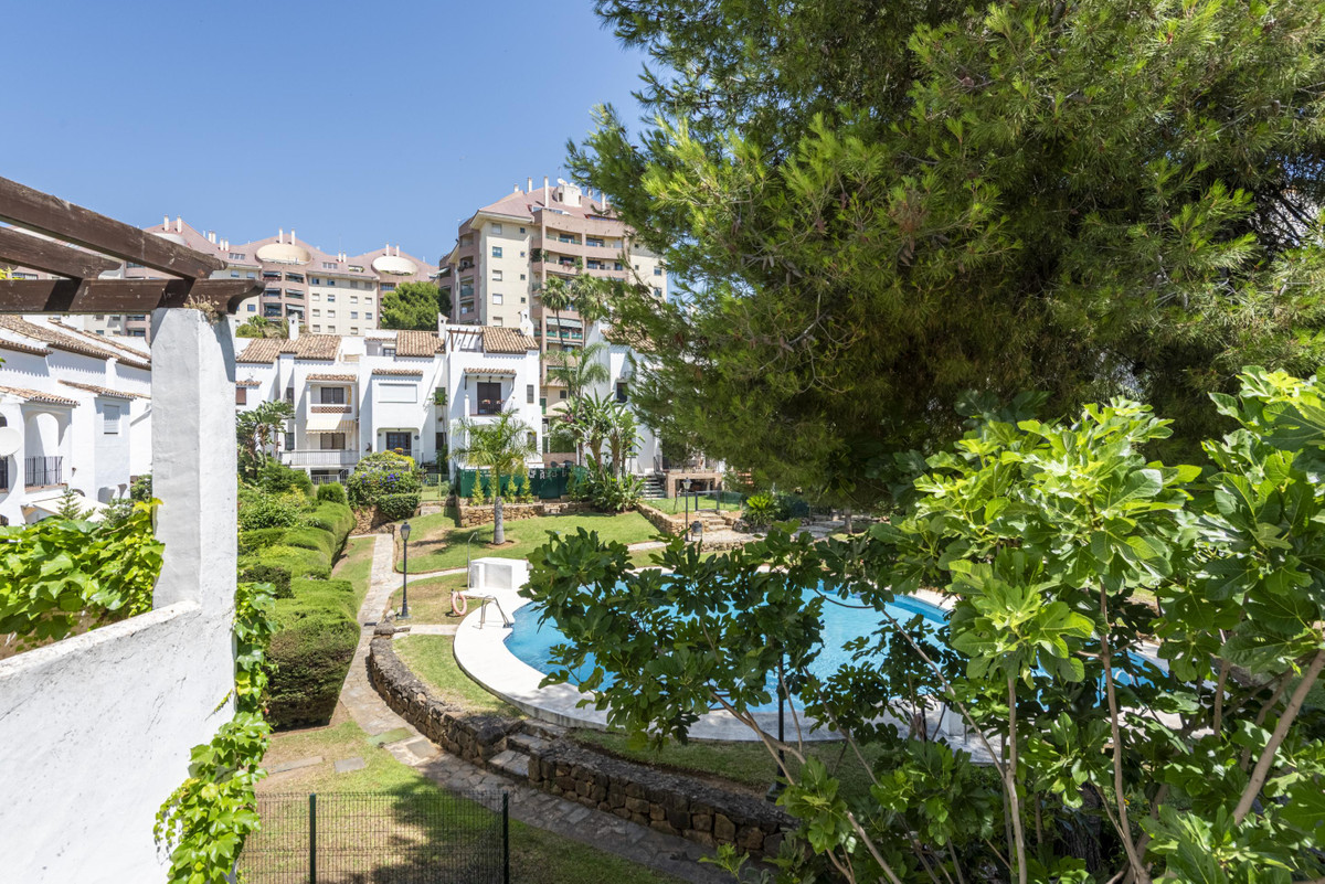 Huis te koop in Marbella | 4 slaapkamers H5418772