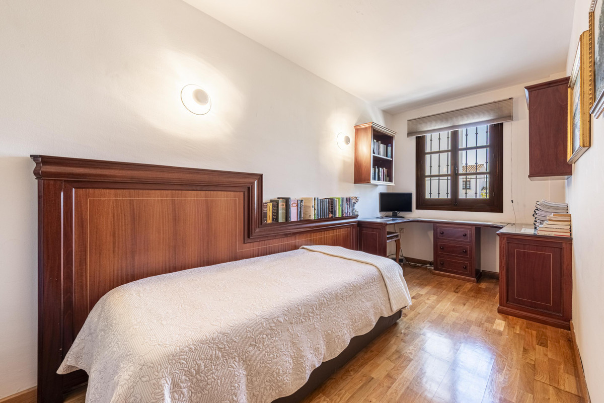 Huis te koop in Marbella | 4 slaapkamers H5418772
