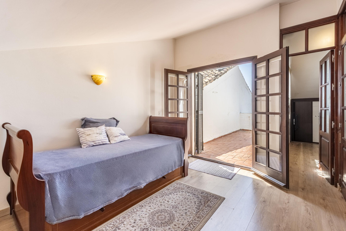 Huis te koop in Marbella | 4 slaapkamers H5418772
