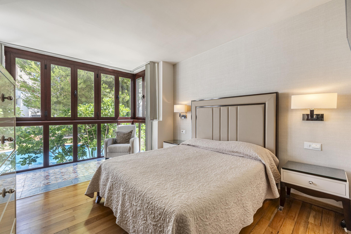 Huis te koop in Marbella | 4 slaapkamers H5418772